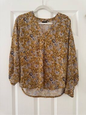 Ann Taylor Women’s Mustard Floral V-Neck Blouse